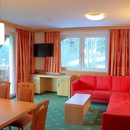 Buchenhain 4*